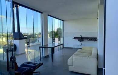 Imagem: A casa possui 4 Dormitórios, 4 Banheiros, 112m² de Área e