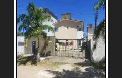 Imagem: O apartamento possui 3 Dormitórios, 1 Banheiro, 1 Vaga na garagem