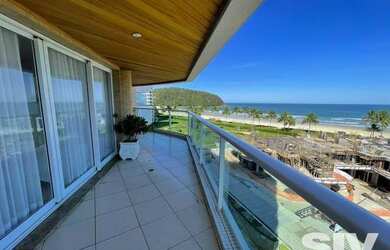 Imagem: O apartamento possui 3 Dormitórios, 1 Banheiro, 2 Vagas na