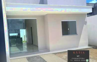 Imagem: A casa à venda possui 2 Dormitórios, 2 Banheiros e 2 Vagas