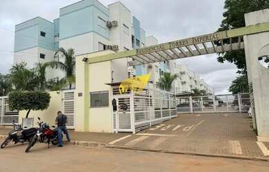 Imagem: O apartamento possui 3 Dormitórios, 1 Banheiro, 2 Vagas na