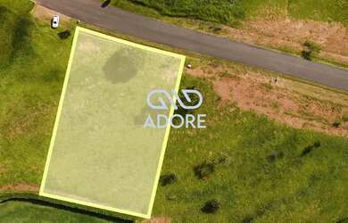 Imagem: O terreno possui 2.180m² de Área e está localizado em Loteamento