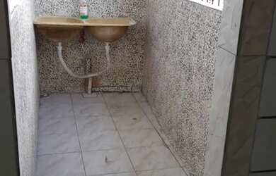 Imagem 6: Alugo uma casa de dois quartos, sala ,banheiro, cozinha e área de serviço