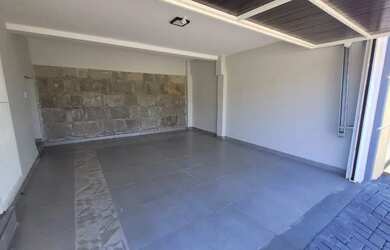 Imagem 2: Sobrado a venda no bairro Cristo Redentor