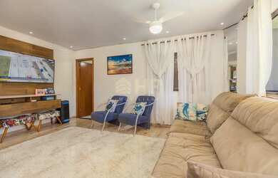 Imagem 7: Sobrado com 03 dormitórios sendo 01 suíte e 02 vagas de garagem Balneário...