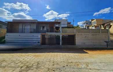 Imagem 2: Casa à Venda. Churrasqueira, Varanda, 150m² de Áreae2 Vagas na garagem