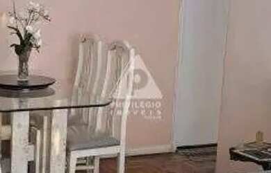 Imagem 2: Apartamento de 2 Quartos no Flamengo com dependência Completa disponível...