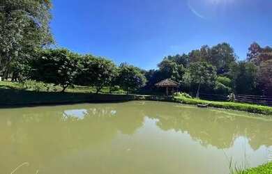 Imagem: A fazenda à venda possui 12000m² de Área e está localizado