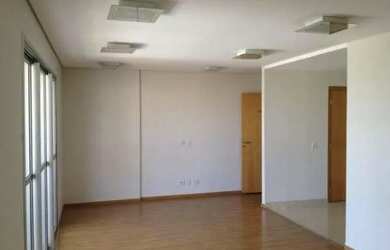 Imagem: O apartamento possui 2 Dormitórios, 2 Banheiros, 2 Vagas na