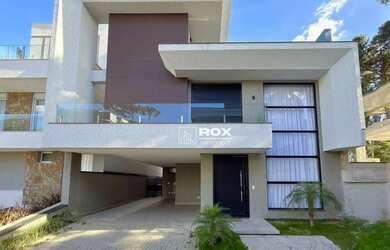 Imagem: A casa em condomínio possui 3 Dormitórios, 5 Banheiros, 4