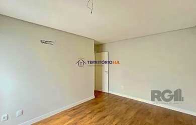 Imagem 13: Casa em Porto Alegre, no bairro Hípica, com 3 dormitório s , e 3 banheiros,...