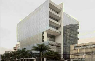 Imagem: O depósito possui 5 Vagas na garagem, 723m² de Área e está