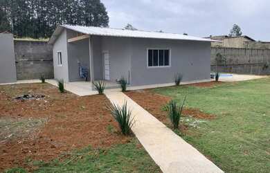 Imagem: A chácara possui 1.100m² de Área e está localizado em Le