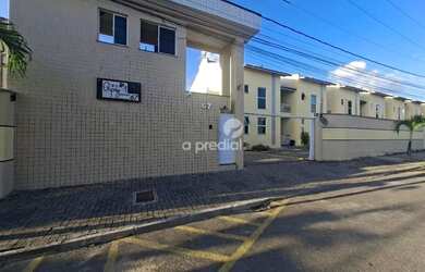 Imagem: A casa possui 3 Dormitórios, 2 Banheiros, 1 Vaga na garagem