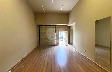 Imagem: O depósito possui 16m² de Área e está localizado em Centro