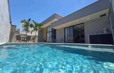 Imagem: A casa em condomínio possui 3 Dormitórios, 4 Banheiros, 4