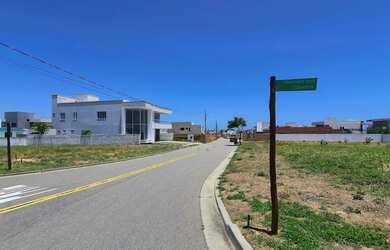 Imagem: O terreno possui 450m² de Área e está localizado em Centro