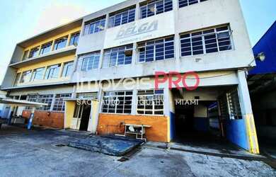 Imagem: O depósito e possui 11979-0m² de Área está localizado em