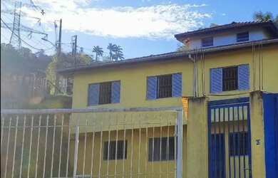 Imagem: A casa em condomínio possui 2 Dormitórios, 2 Banheiros, 2