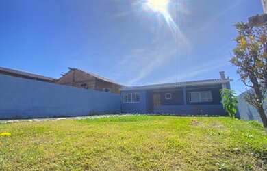 Imagem: A casa possui 2 Dormitórios, 1 Banheiro, 200m² de Área e