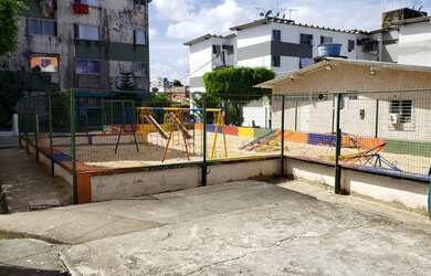 Imagem 3: Ibura Condomínio do Residencial Vale dos Rios, 3 andar, Nascente