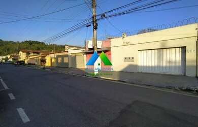 Imagem: O depósito possui 2 Vagas na garagem e 306m² de Área e está