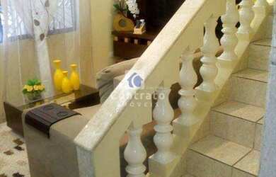 Imagem: A casa possui 3 Dormitórios, 2 Banheiros, 1 Vaga na garagem