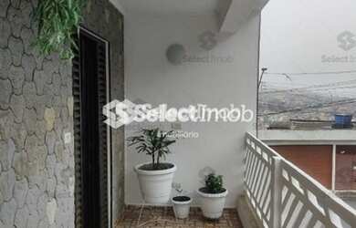 Imagem: A casa possui 4 Dormitórios, 4 Banheiros, 3 Vagas na garagem