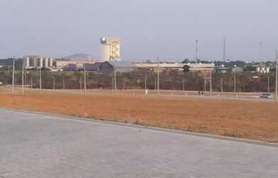 Imagem 14: Lotes ao lado da cervejaria heineken Jereissati 3 PRONTO PARA CONSTRUIR