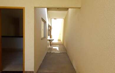 Imagem 8: Casa 3/4 com suíte 1 banheiro social 1vaga de garagem localizada no bairro...