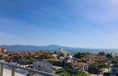 Imagem: O apartamento possui 1 Dormitório, 1 Banheiro, 1 Vaga na garagem