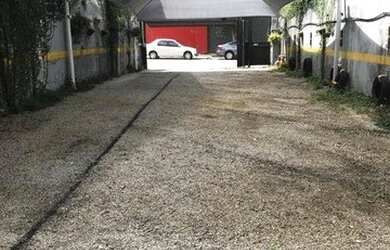 Imagem: O terreno possui 196m² de Área e está localizado em Parque