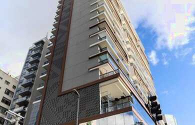 Imagem: O depósito possui 2 Vagas na garagem, 80m² de Área e está