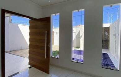 Imagem: A casa possui 2 Dormitórios, 1 Banheiro e está localizado