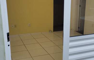 Imagem 1: Aluga-se casa Itapuã km17