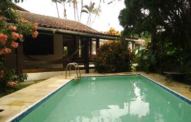 Imagem: A casa em condomínio possui 3 Dormitórios, 3 Banheiros, 1