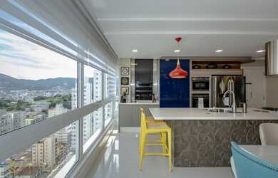 Imagem: O apartamento possui 3 Dormitórios, 4 Banheiros, 3 Vagas na