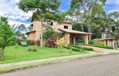 Imagem: A casa em condomínio possui 3 Dormitórios, 5 Banheiros, 5