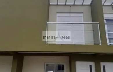 Imagem: A casa possui 2 Dormitórios, 1 Banheiro, 1 Vaga na garagem