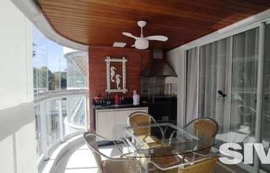 Imagem: O apartamento possui 4 Dormitórios, 1 Banheiro, 2 Vagas na