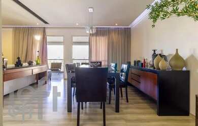 Imagem: O apartamento possui 3 Dormitórios, 3 Banheiros, 2 Vagas na