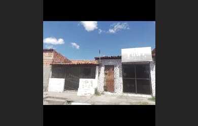 Imagem: A casa possui 2 Dormitórios, 1 Banheiro, 88.888m² de Área