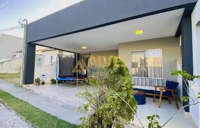 Imagem: A casa em condomínio possui 3 Dormitórios, 3 Banheiros, 2