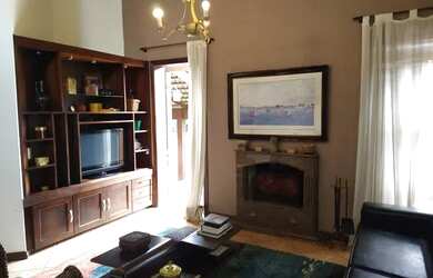 Imagem 12: Casa térrea. Piscina, Guarda roupa, Lareirae2 Vagas na garagem