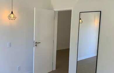 Imagem: A casa possui 3 Dormitórios, 4 Banheiros, 4 Vagas na garagem