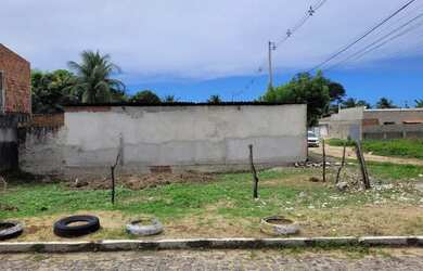 Imagem: O terreno possui 135m² de Área e está localizado em Pajuçara