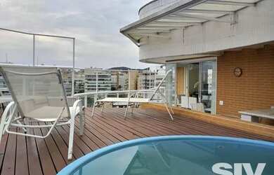 Imagem: O apartamento possui 4 Dormitórios, 1 Banheiro, 3 Vagas na