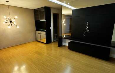 Imagem: O apartamento possui 2 Dormitórios, 2 Banheiros, 1 Vaga na