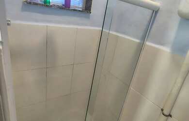 Imagem 9: Casa térrea independente de 01 quarto na rua Enéas Martins perto da...