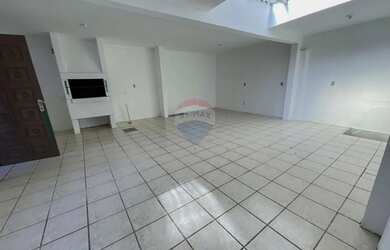 Imagem 5: Casa Charmosa com Ótimo Preço no Patronato, Vacância Já!